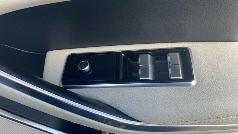 Jaguar F-Pace 2.0 D200 R-Dynamic Black 5dr Auto AWD Diesel Estate